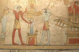 В Египте нашли гробницы эпохи Птолемеев с мумиями людей и птиц