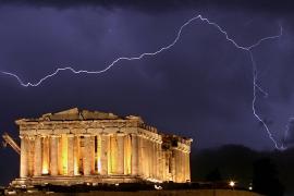 В Акрополь ударила молния, пострадали туристы