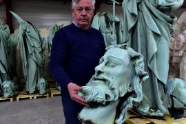 16 статуй святых чудом избежали пожара в Нотр-Даме