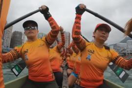 Горничные с Филиппин хотят победить в гонках на лодках-драконах в Гонконге