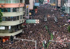 Протесты в Гонконге продолжаются: на улицы вышли почти два миллиона человек