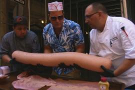 В Нью-Йорке для рекорда Гиннесса сделали хот-дог весом 30 кг