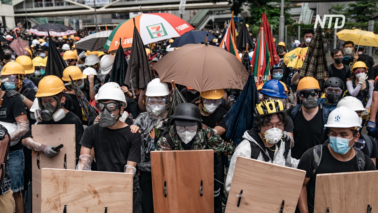В Гонконге в 22-ю годовщину перехода под управление КНР снова вспыхнули протесты