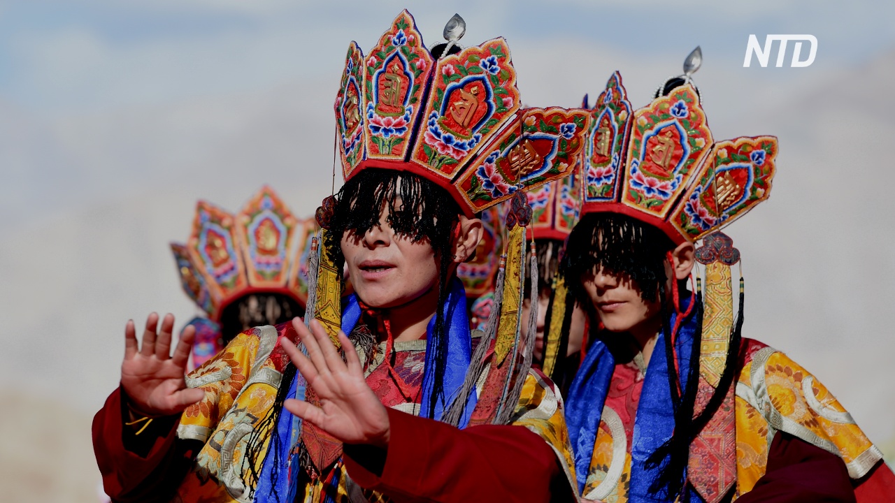 Древний танец монахов: буддистский фестиваль в Гималаях