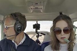 Самый юный соло-пилот Великобритании – 16-летняя Элли Картер