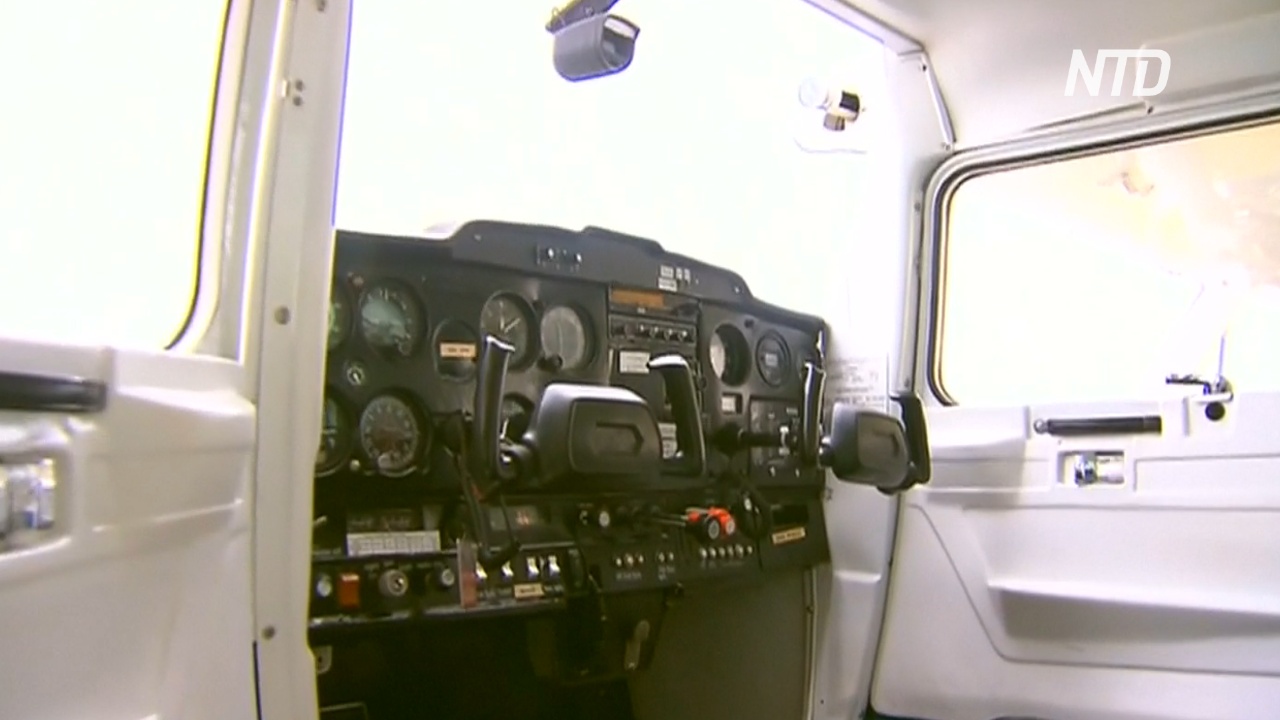 Пилот-студент сам посадил самолёт после того, как инструктор потерял сознание