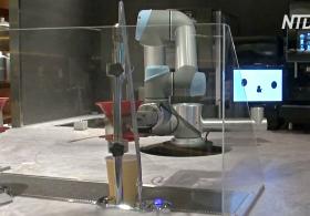 Новый робот-бариста поболтает с вами в токийском кафе