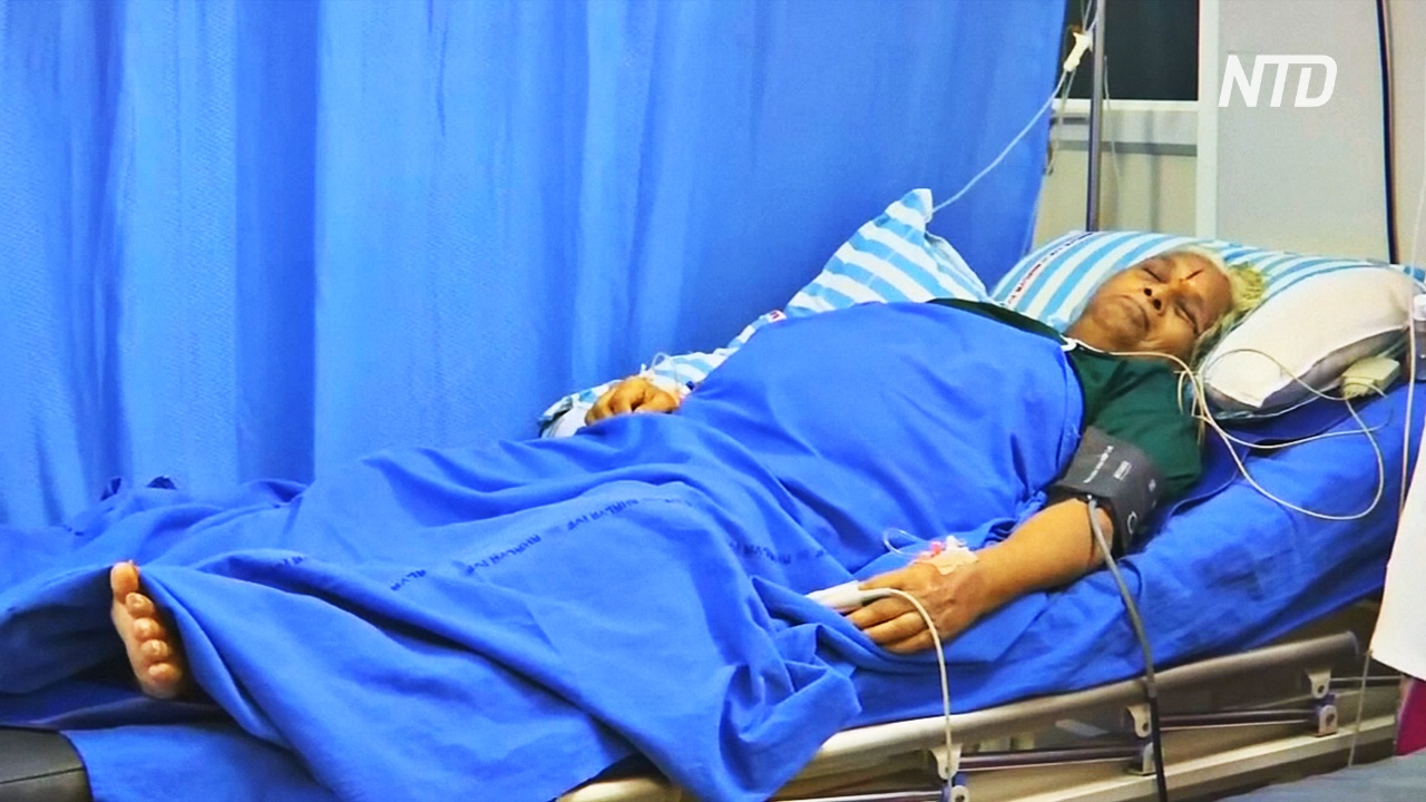 В Индии 74-летняя женщина родила двух девочек