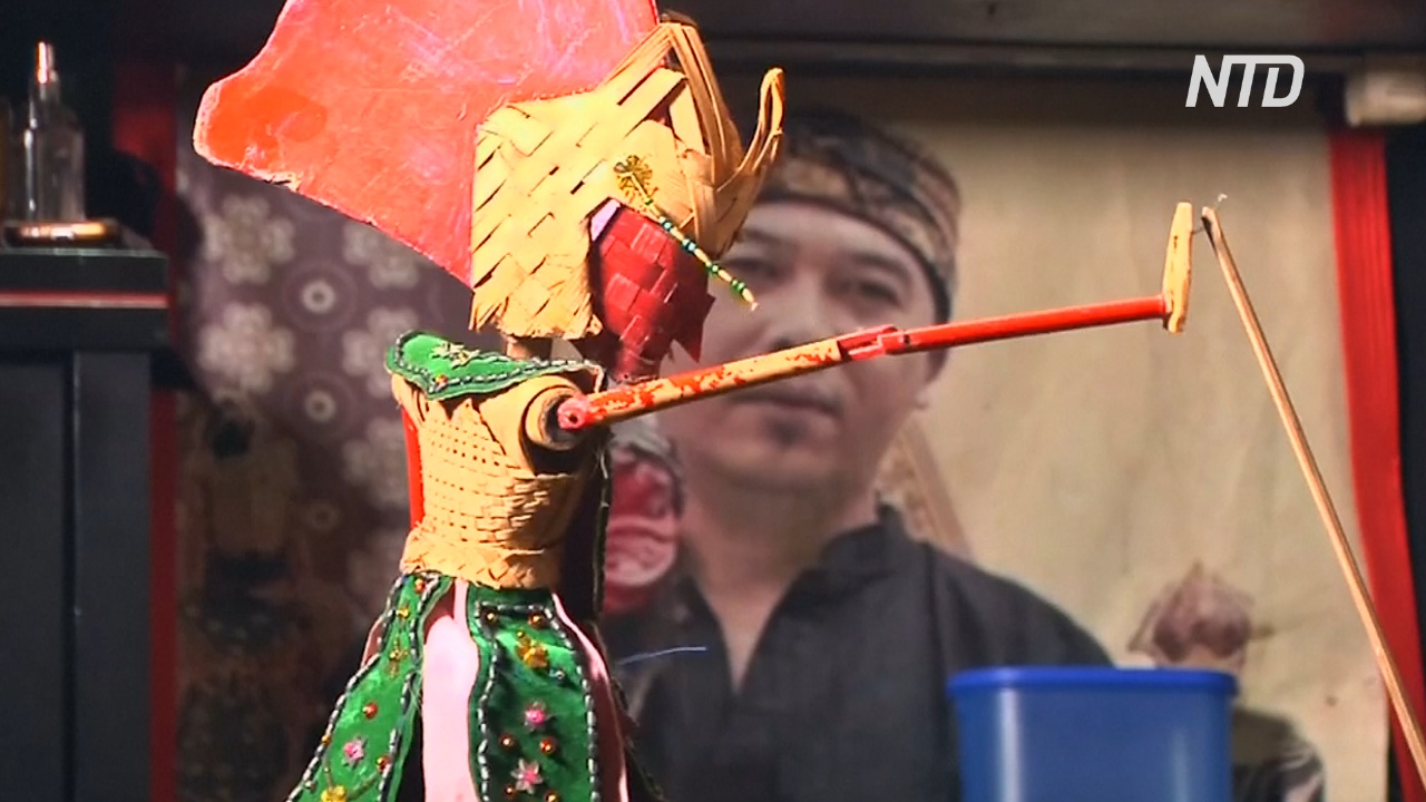 Театр бамбуковых кукол: индонезиец хранит древнее исчезающее искусство