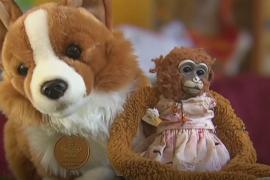Британская королева вернула девочке из Австралии потерянную игрушку