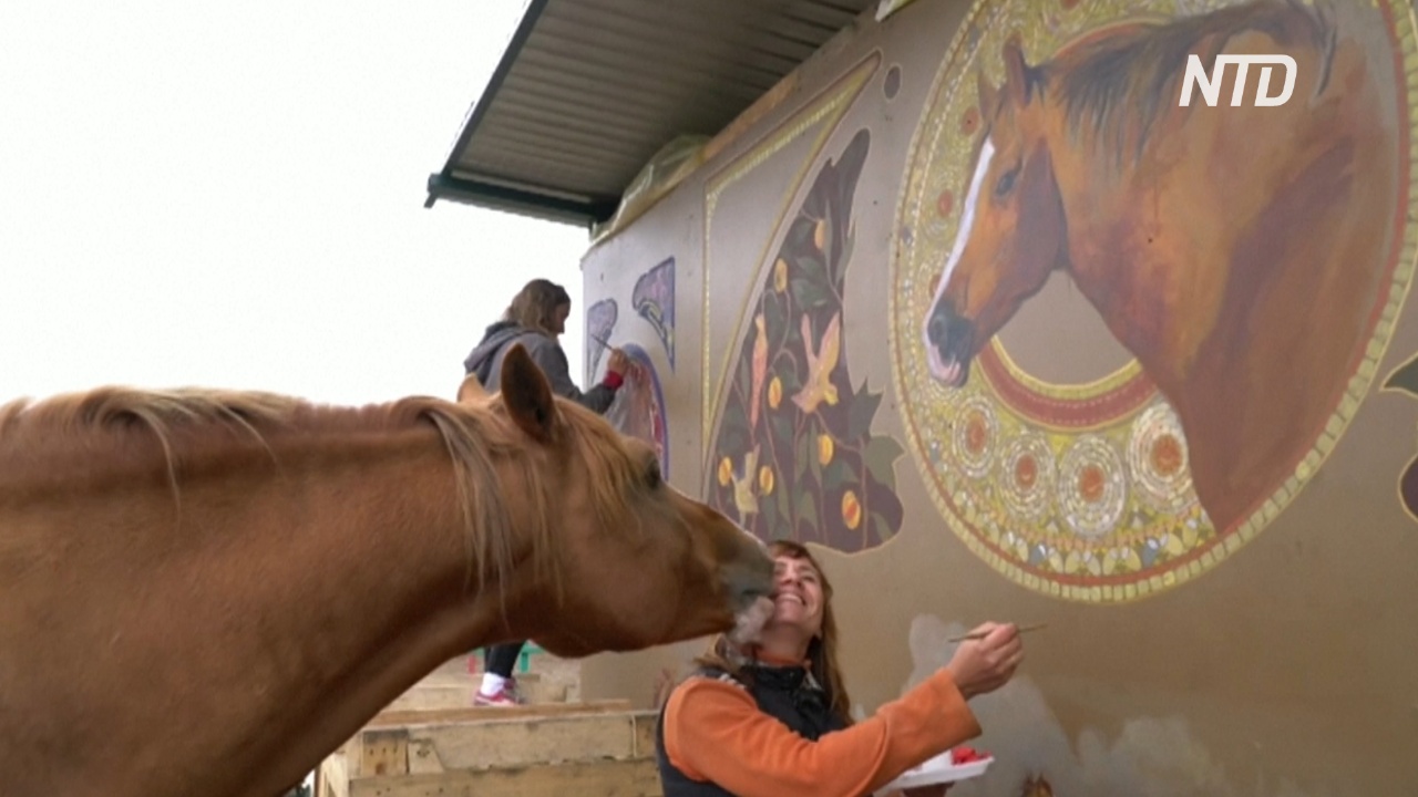 Русские художники запечатлели красоту донских лошадей