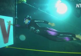 Турчанка побила рекорд Гиннесса, проплыв под водой без ластов 100 метров