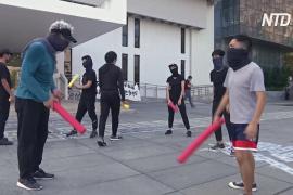 Гонконгцы идут на курсы самообороны, чтобы защищаться от полиции