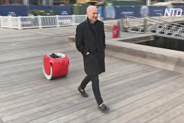 Робот для перевозки багажа впервые поступил в продажу в США