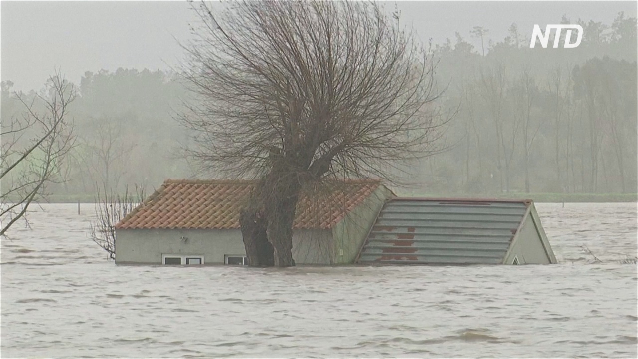 Два мощных шторма подряд принесли жертвы и разрушения в Испании и Португалии