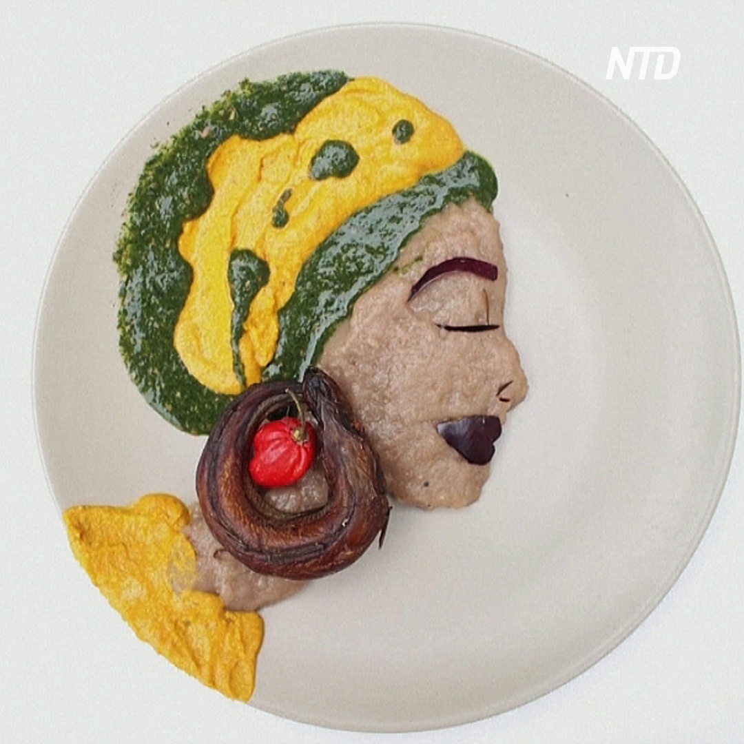 Нигерийка создаёт картины из продуктов питания