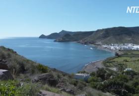 В уединённой испанской бухте уже 30 лет живут экопоселенцы