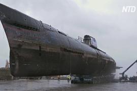 Заброшенная подводная лодка в порту Амстердама отправилась на утилизацию