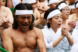Как 108 японцев очищали тело и душу в ледяной воде