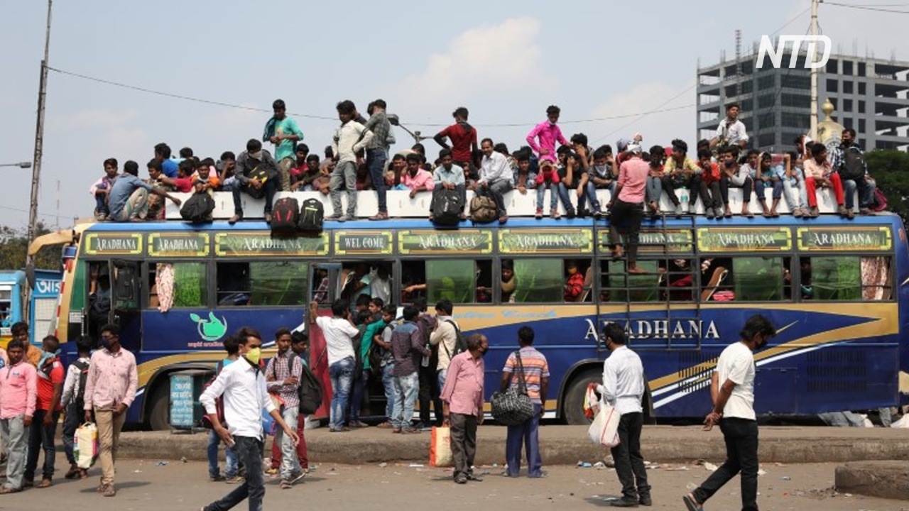 В Индии тысячи рабочих возвращаются в деревни и могут занести туда коронавирус