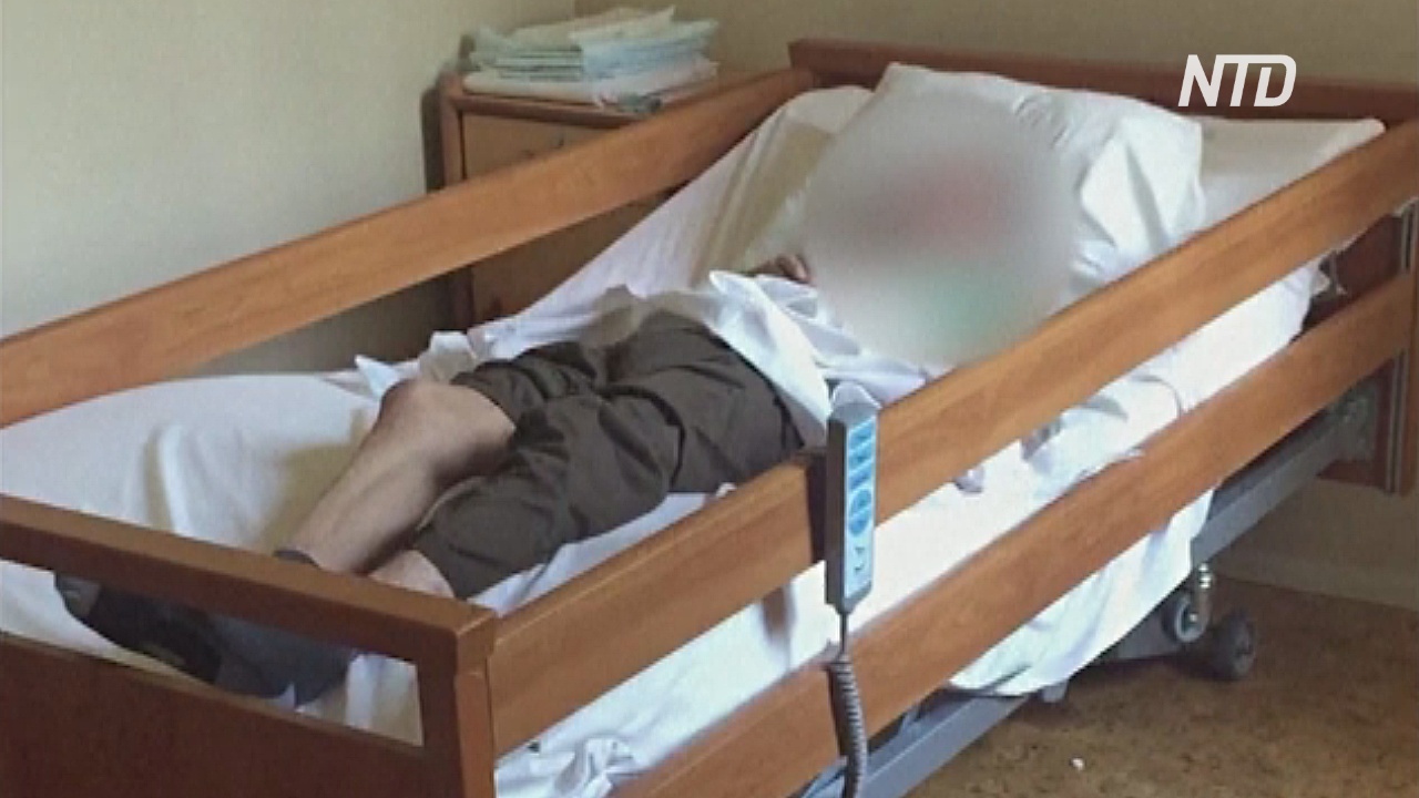 Работник дома престарелых во Франции: «Трупы лежат в спальнях по 3-4 дня»