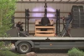 Американец возит в грузовике орган и даёт уличные концерты в Берлине