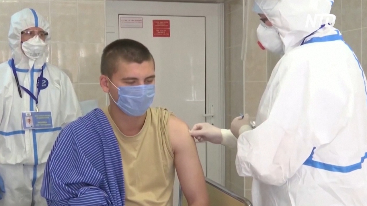 В Москве испытывают две формы вакцины от коронавируса