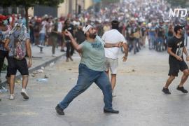После взрыва в Бейруте вспыхнули антиправительственные протесты
