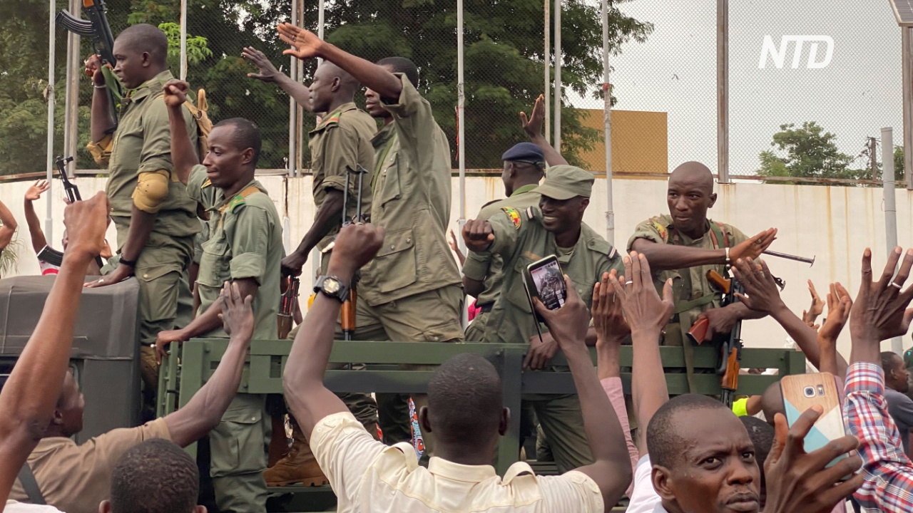 Мятежники в Мали призвали людей возвращаться на работу