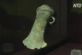 Клад бронзового века представили на выставке в Лондоне