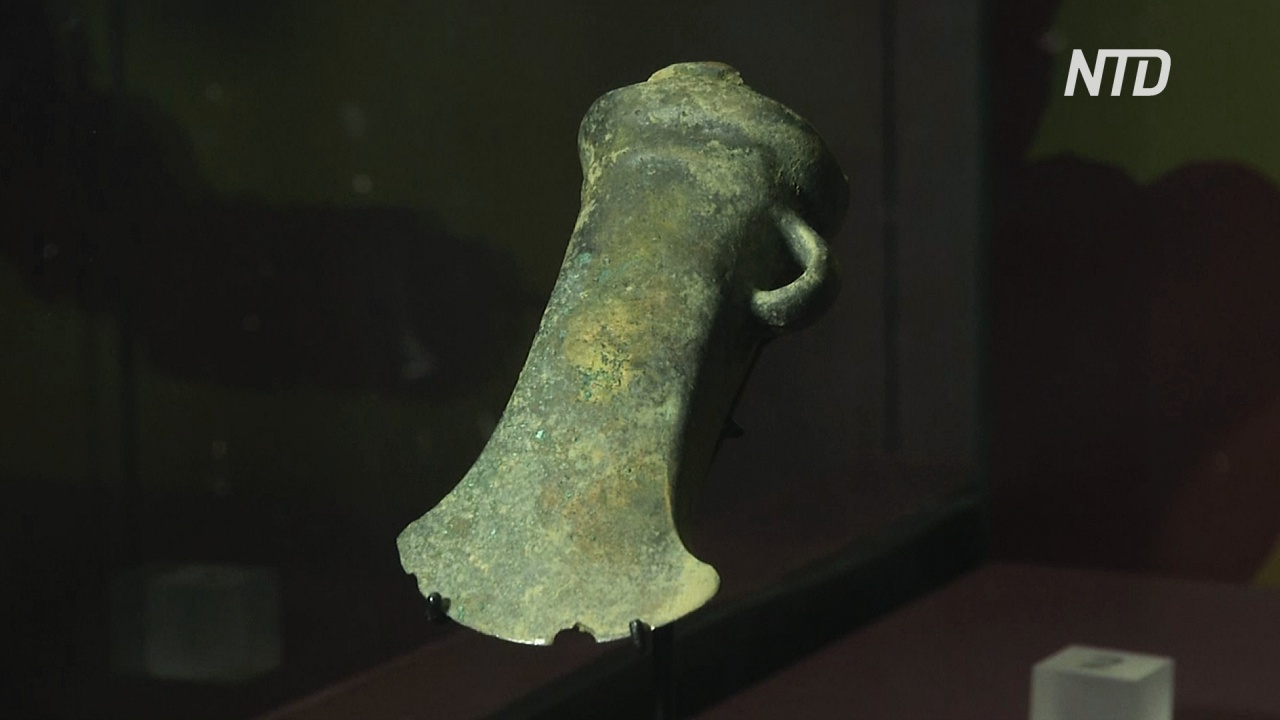 Клад бронзового века представили на выставке в Лондоне