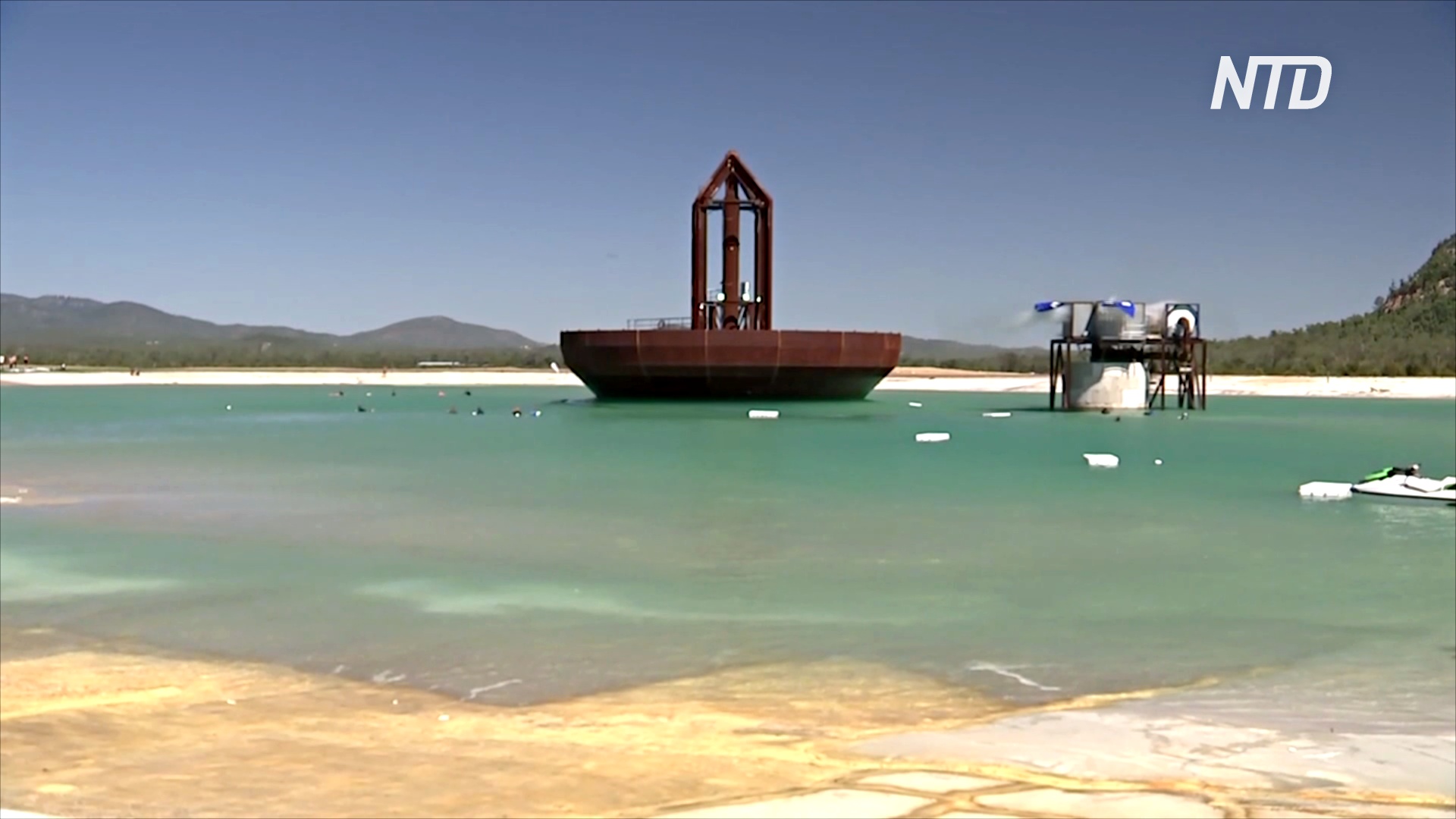 В Австралии гигантский механизм генерирует искусственные волны для сёрфинга