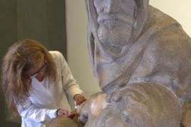 Ватные палочки и горячая вода: как реставрируют скульптуру Микеланджело