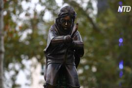 В Лондоне поставили памятник Гарри Поттеру, летящему на метле