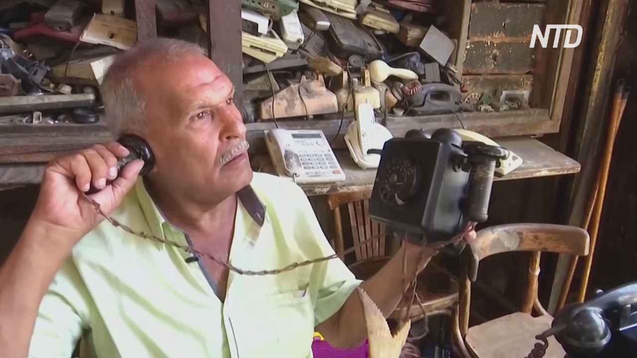 Египтянин собирает старинные телефоны политиков и звёзд кино