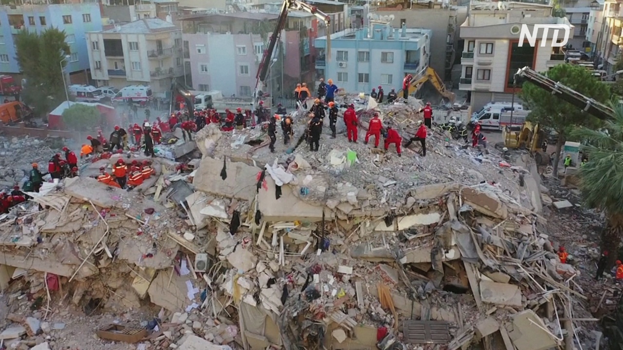 Землетрясение в Турции: из-под завалов через 2,5 суток спасли подростка
