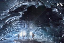 «Ледяной храм» в Швейцарских Альпах привлекает десятки посетителей