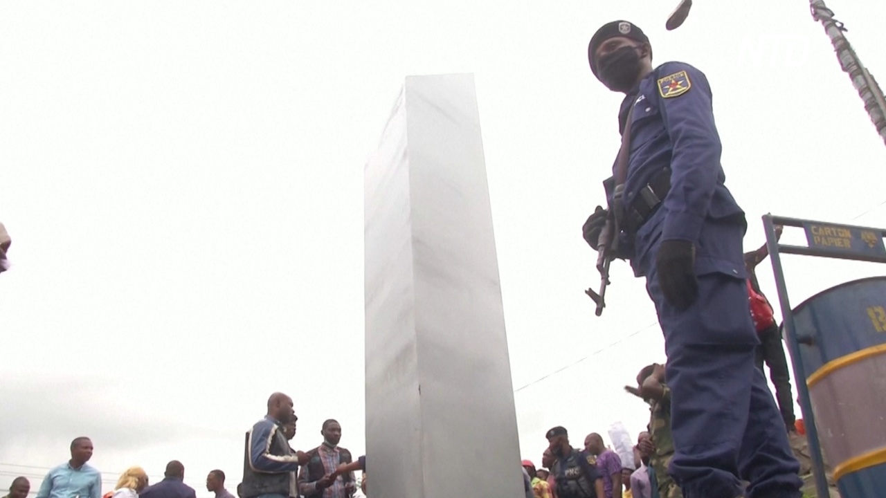 В ДР Конго ошеломлены появлением загадочного монумента