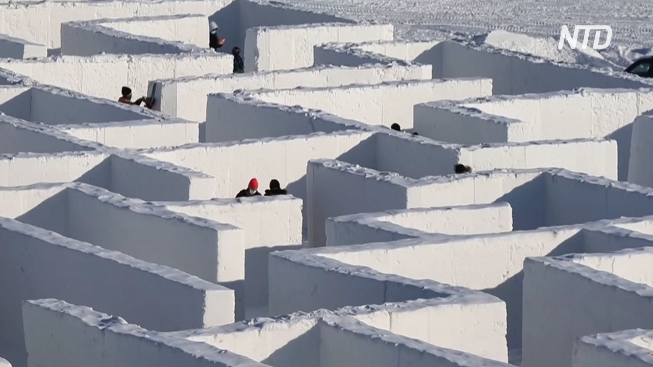 Канадцы построили огромный снежный лабиринт, превзойдя собственный рекорд