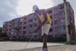 На Кубе запретили уличный футбол, остался один мини-гольф