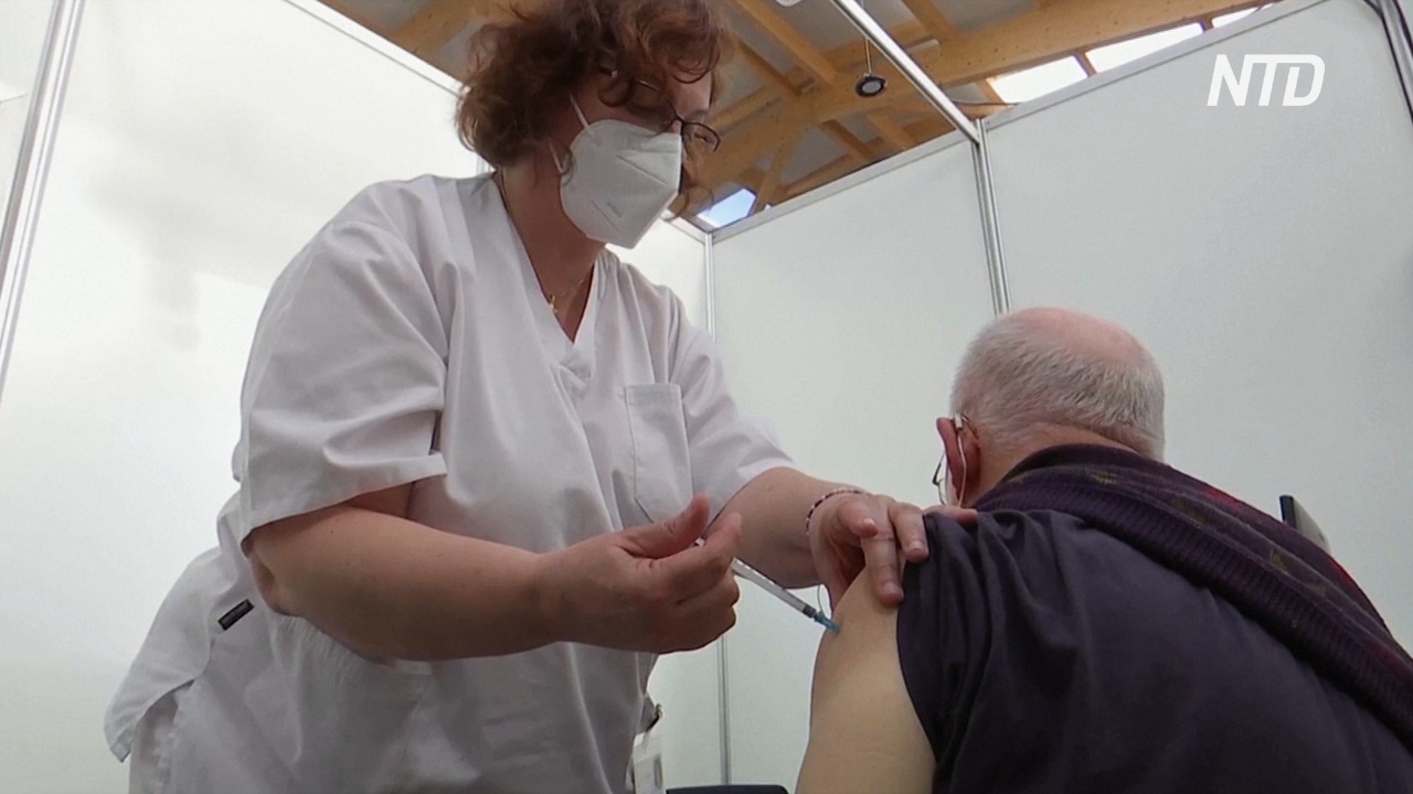 Испания и Португалия возобновили вакцинацию препаратом AstraZeneca