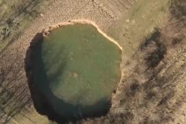 В центре Хорватии появилось около 100 воронок в земле