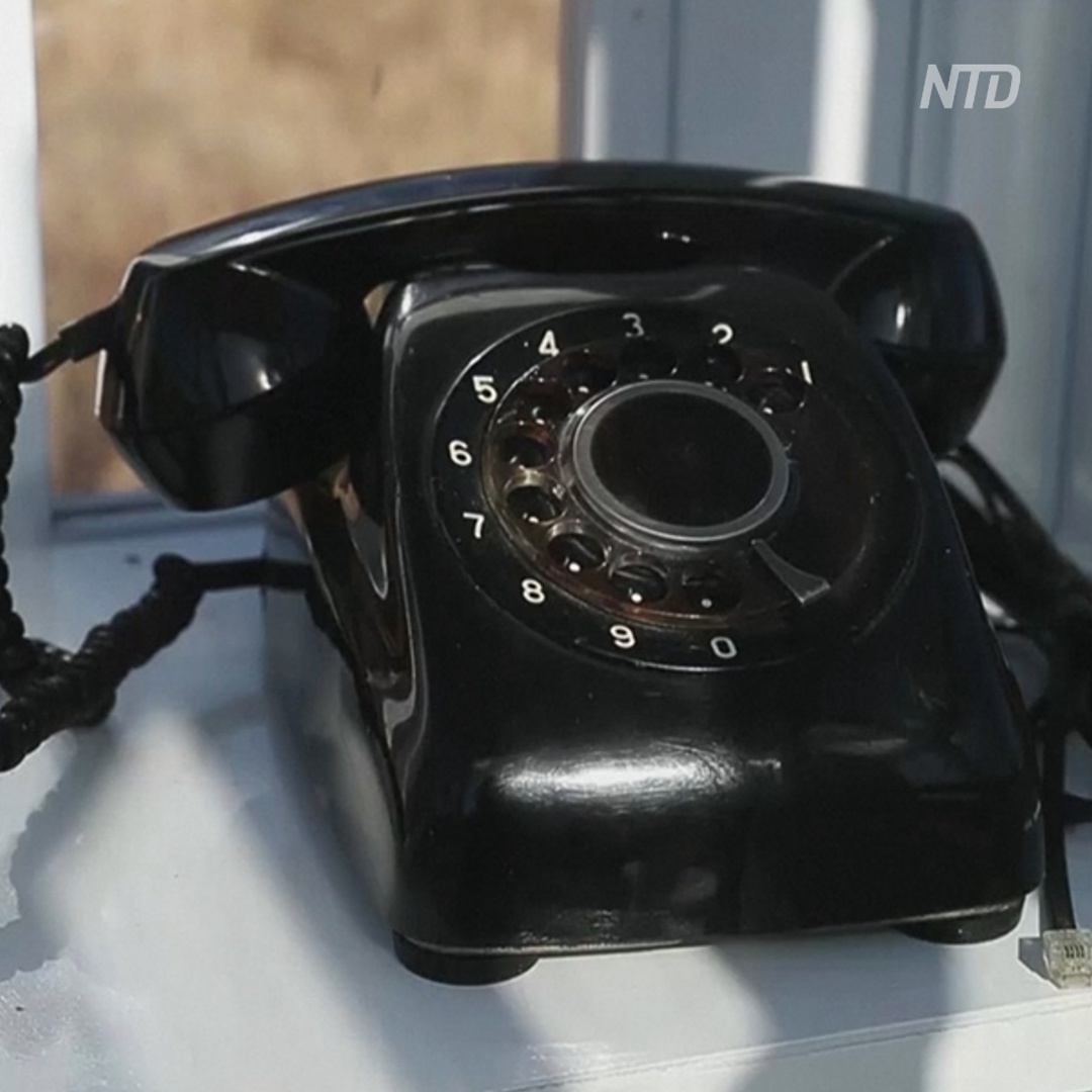 Японцы говорят с умершими из телефонной будки без проводов