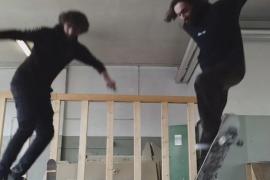 Два скейтбордиста готовятся к Олимпиаде и собирают деньги на зал для тренировок