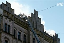 Власти Риги обещают закрыть нелегальные хостелы после смертоносного пожара