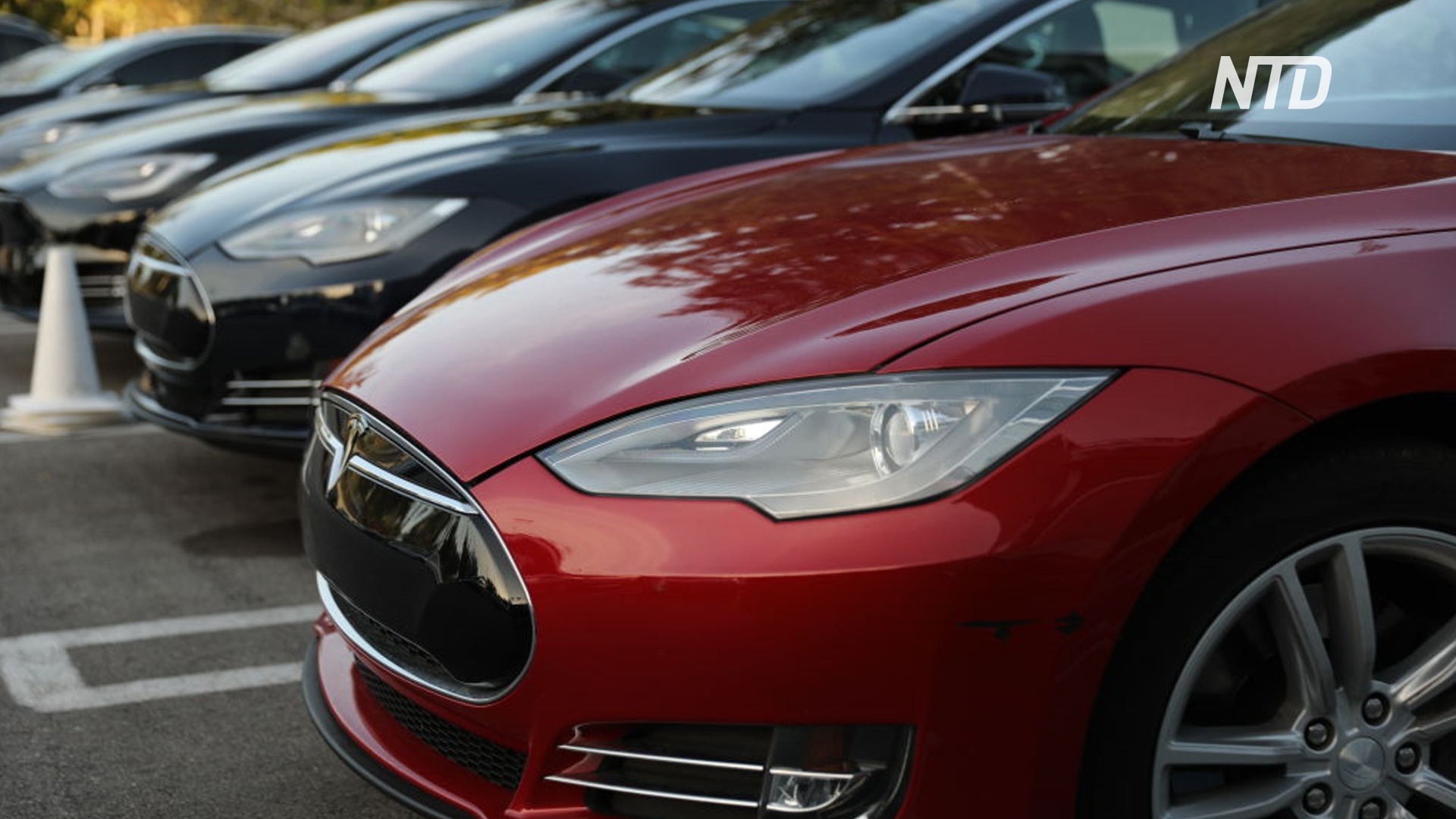 Tesla отзывает в США 7700 машин из-за дефектов в креплении ремней безопасности