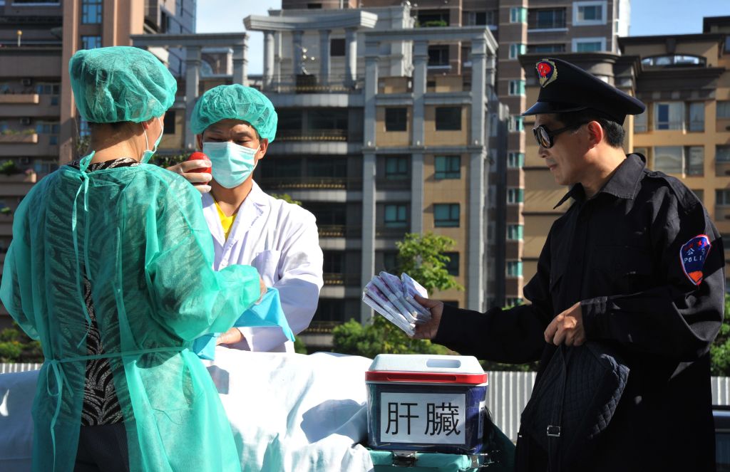 Бывший полицейский рассказывает, как стал свидетелем «промышленного» извлечения органов в Китае