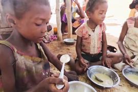 Засуха, песчаные бури и вредители: миллион мадагаскарцев – на грани голода