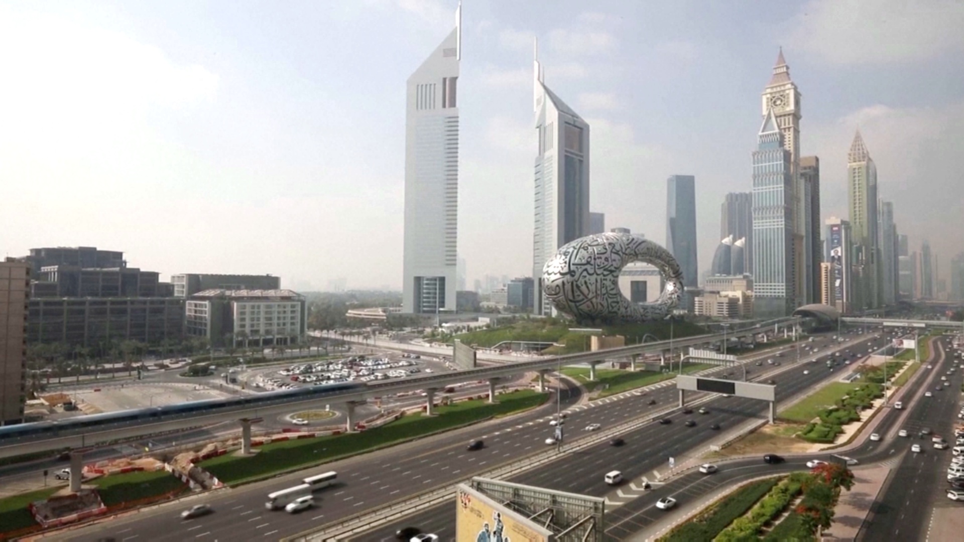 ОАЭ начали агрессивно налаживать экономические связи