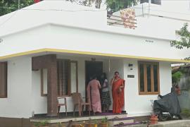 Индийские учителя построили 150 домов для бездомных школьников